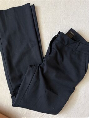 Ann Taylor women's Navy Dress Pants - Classic Straight